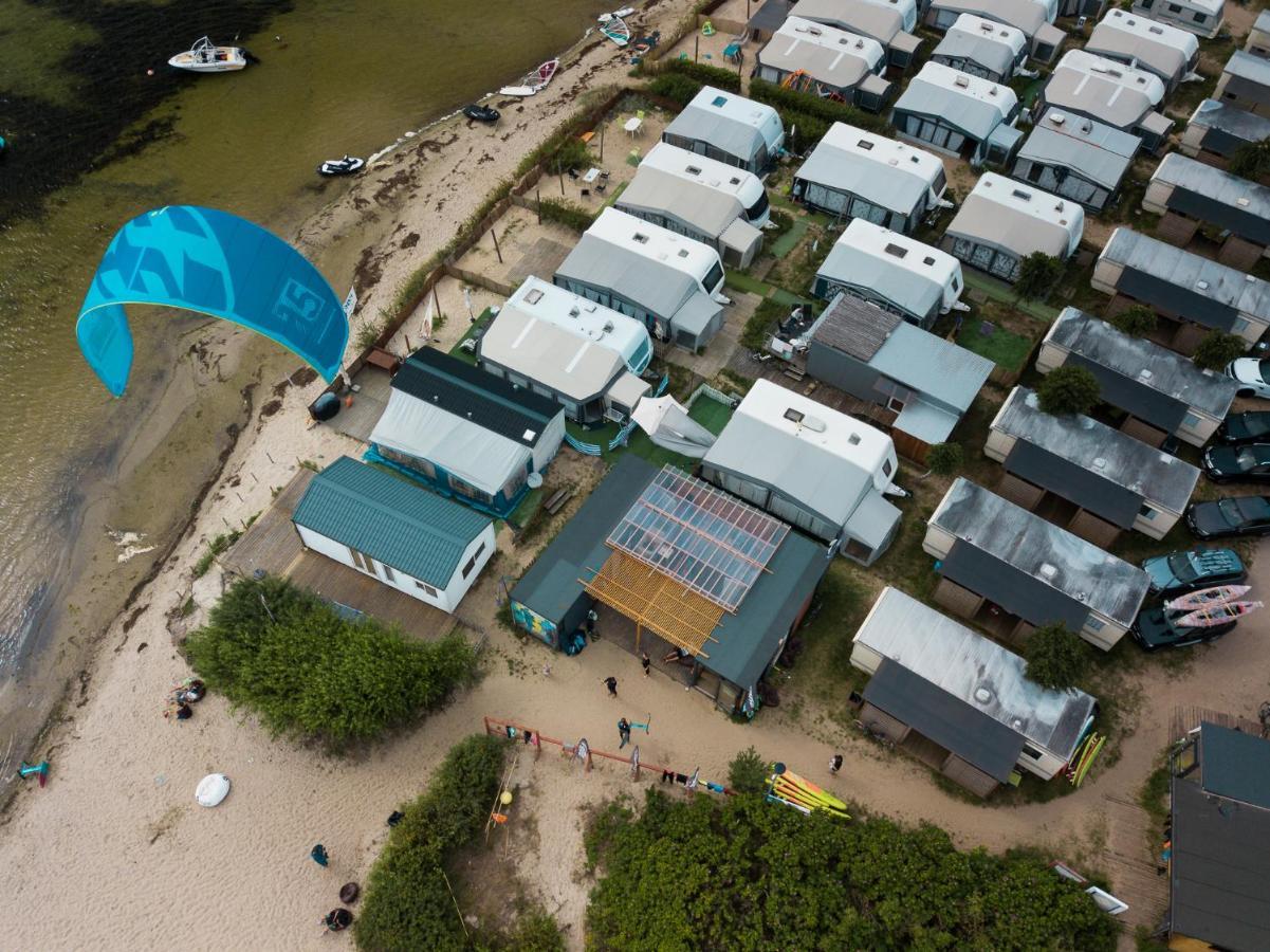Pokoje Surf People Hostel Wladyslawowo Bagian luar foto