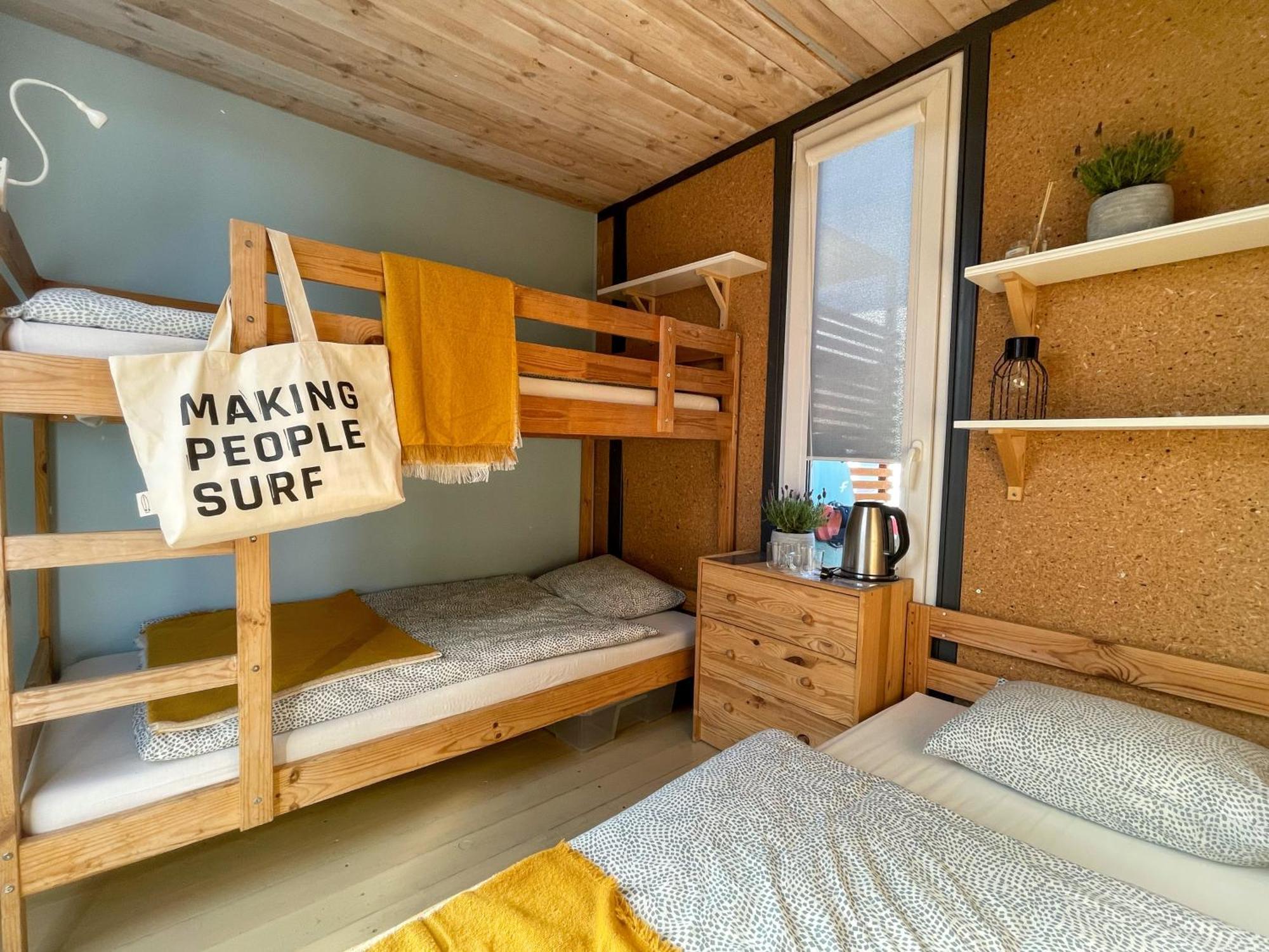 Pokoje Surf People Hostel Wladyslawowo Bagian luar foto